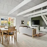 3 Bedroom Gorgeous In Nyaraló Aså