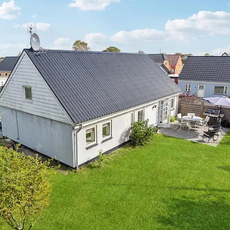 Tatil Evi 3 Bedroom Gorgeous In Aså