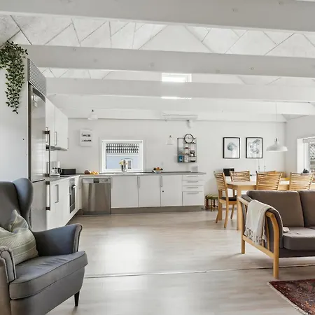 Gorgeous Home In Asaa With Wifi Asaa