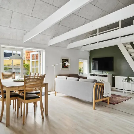 Gorgeous Home In Asaa With Wifi Feriehus Asaa