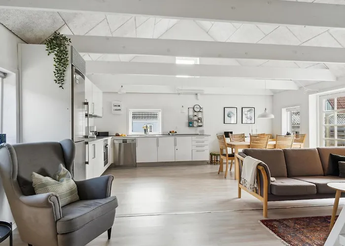 3 Bedroom Gorgeous In Asa