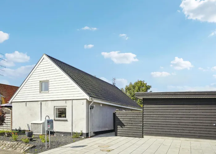 Holiday home 3 Bedroom Gorgeous In *